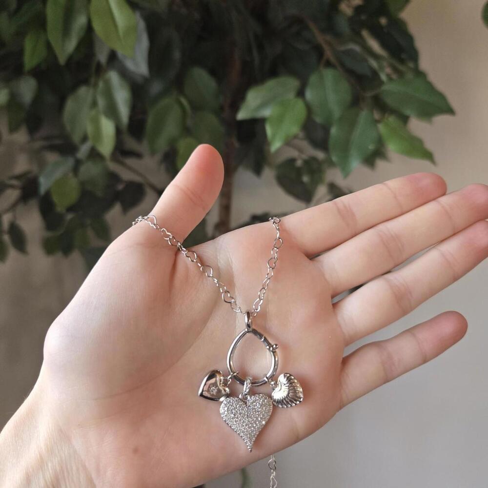 18k White Gold Heart Necklace
